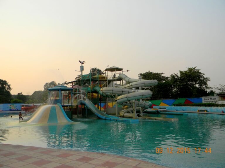 Best Water Parks in Delhi for Families & Thrill Seekers – Rides, Ticket Prices & Tips